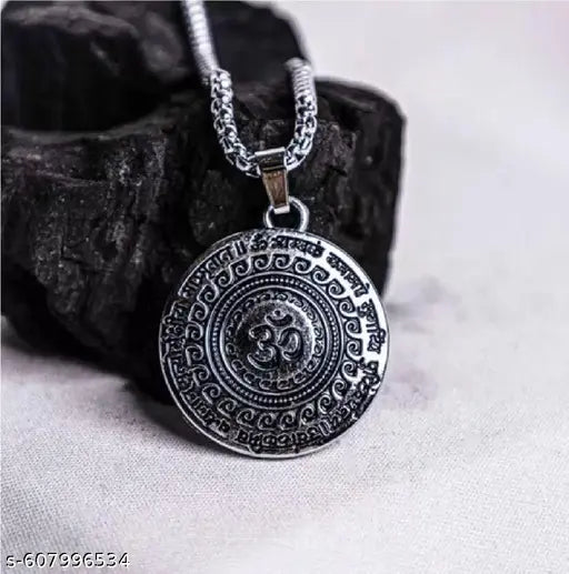 OM gyantri mantra pendant Mahadev Maha Mrityunjaya Mantra Om Pendant Locket for Men & Women Best Gift for Men, Brother , Girls Women