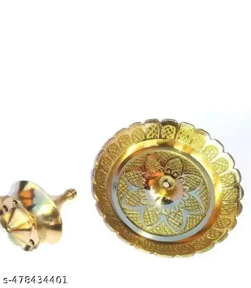 Medium size Pure Brass Plate for Puja/Diwali/Bhog Thali with beautiful Flower Embossed Design (size 3.6 inch) set of 1 pcs