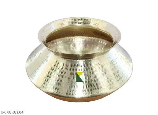 KITCHEN NEXT Handmade Shinny Finish | Pital Degchi/Sipri | Biryani Pot | for Cooking & Serving | Premium Vessel |100% Pure BrassPure Brass Water Pot Degchi Handi. Indian Brass Cooking Vessel  Capacity 2.5 Liters. Pack of 1