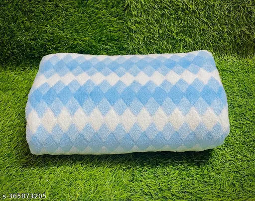 Legerity Microfiber 450 GSM High Absorbent & Quick Dry Bath Towel for Beach, Pool, Travel, Spa, Yoga and Shower - 70 x 140 cm, (Pack of 1)