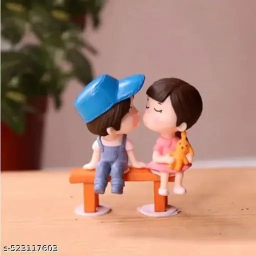 Stylish Showpieces & Collectibles