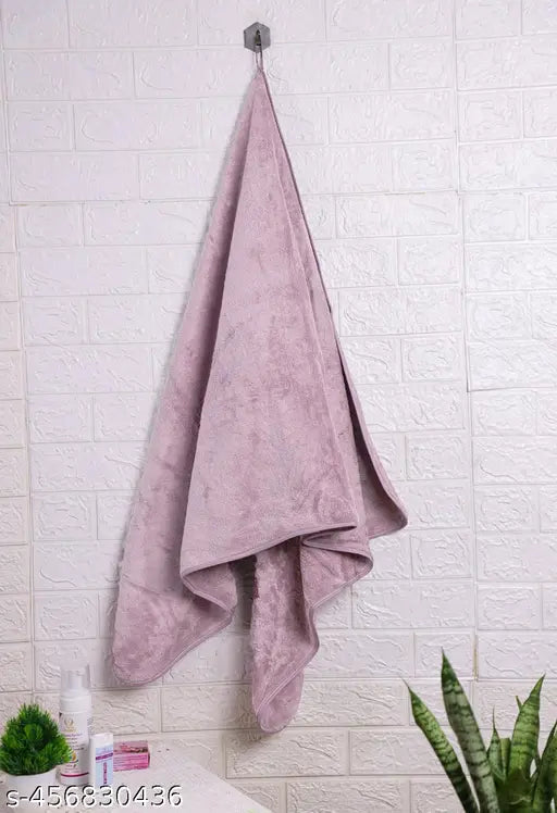 Vyakom Premium Microfiber Bath Towel – Super Absorbent, Quick-Drying, Ultra-Soft & Plush – 500 GSM, Lightweight, Durable, Machine Washable, Ideal for Bathroom, Beach & Travel(Magenta)