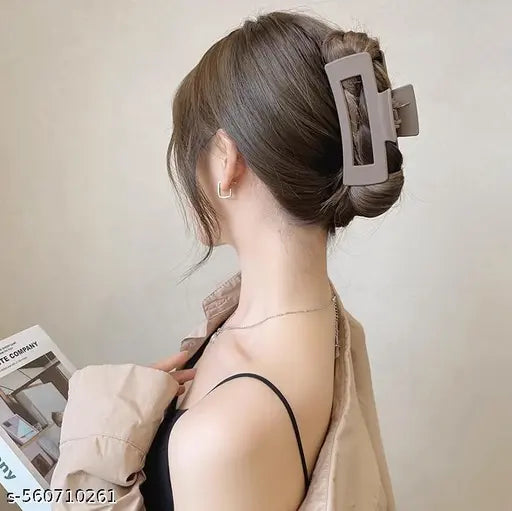 Stylish Matte Finish Hair Clutcher Set for Women & Girls – Pack of 3 (Trendy Flower, Loop & Rectangle Design)