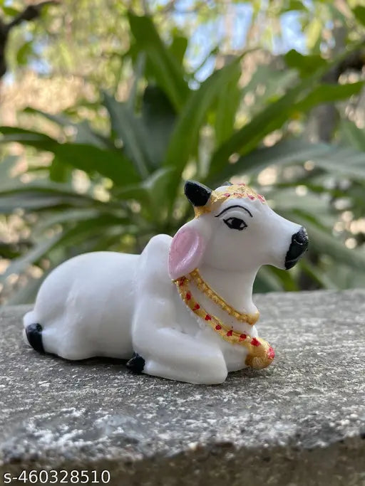Murti Spandan  Gay Kamdhenu Cow Car Idol for Car Dashboard Pooja Office