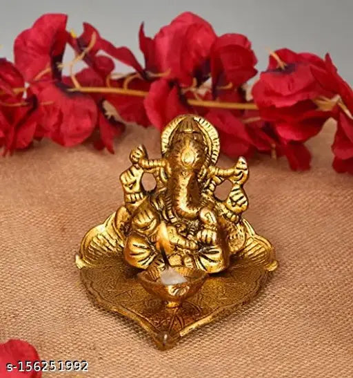 GEETA ENTERPRISES Traditional Ganesh Idol on Leaf - Lord Ganesha Idol Showpiece with Diya for Office ,Temple Diwali Ganesh Chaturthi Puja and Home Decor Corporate Gifts