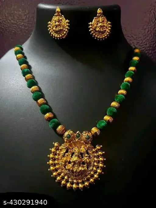 Pandel set with mala