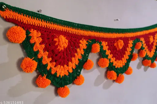 Woolen toran