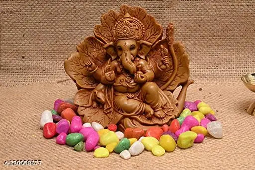 Ganpati Bappa Patta Ganesh Patte Pe Ganesh (Shoeflower) Idol Perfect for Car Dashboard Puja Ghar