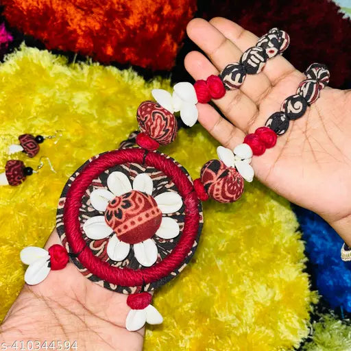 Handmade cotton necklace set (haaram)