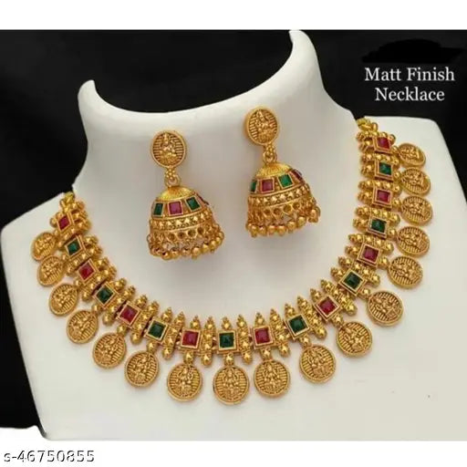 Twinkling Graceful Women Necklaces & Chains