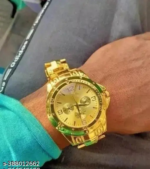Men gold stainless steel Analog Watch