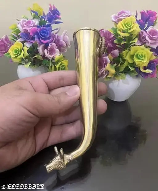 SHIVAM VASTUKALA Brass Shringi/Singi/Abhishek Patra/Abhishekam Stand/Rudrabhishek/Mahadev Puja/Shiv Pujan Brass Gaumukhi Shringi Shirangi gomukhi Abhishek patra (Yellow, Brass) 6 INCHES