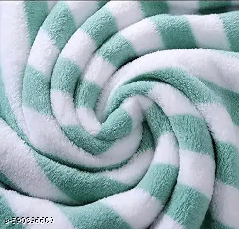 Classic fashionable bath towel